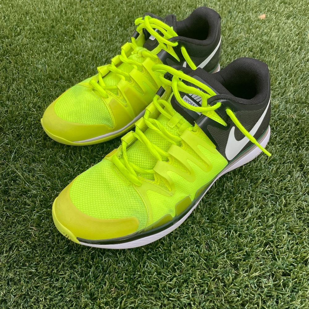 Nike Zoom Vapor 9.5 Tour Mens Size 9.5 Tennis Shoe